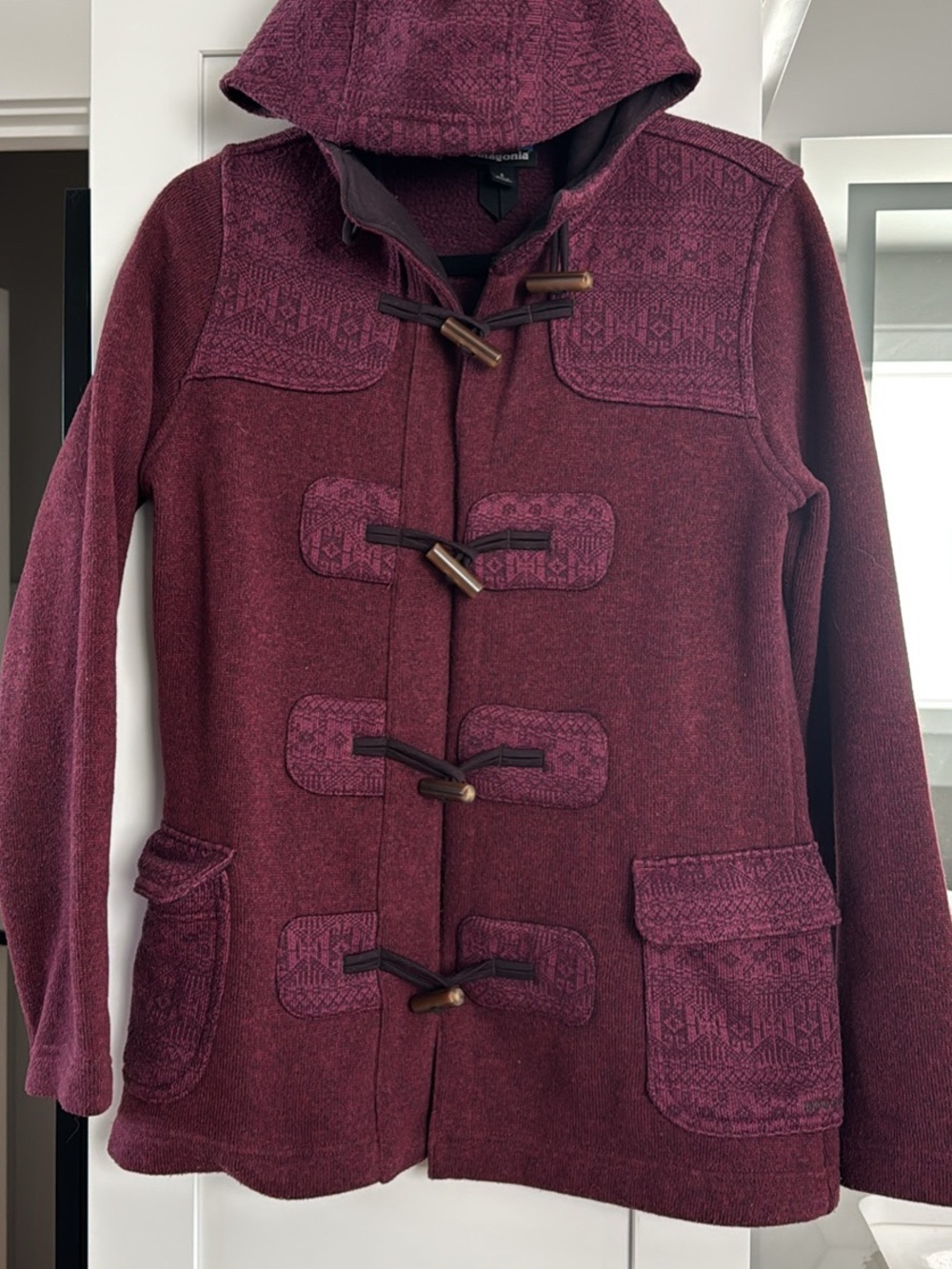 Patagonia Women's Hooded Toggle Pea Coat in Deep Burgundy Sz small